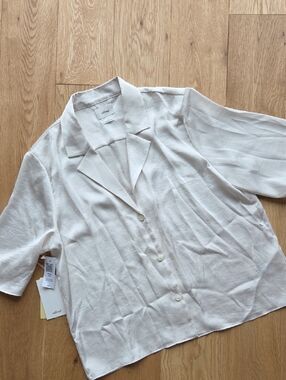 Wilfred Cream Button-Down Short Sleeve Shirt